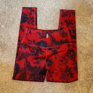 FREE PEOPLE MOVEMENT LOSE CONTROL FLORAL PRINTED LEGGING size x-small